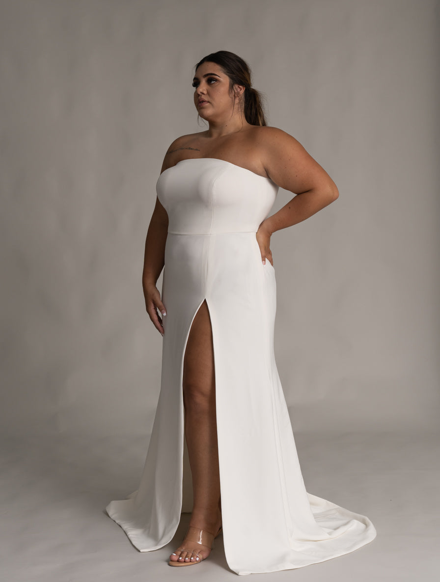 Ilka - Strapless Bridal Gown - Sample