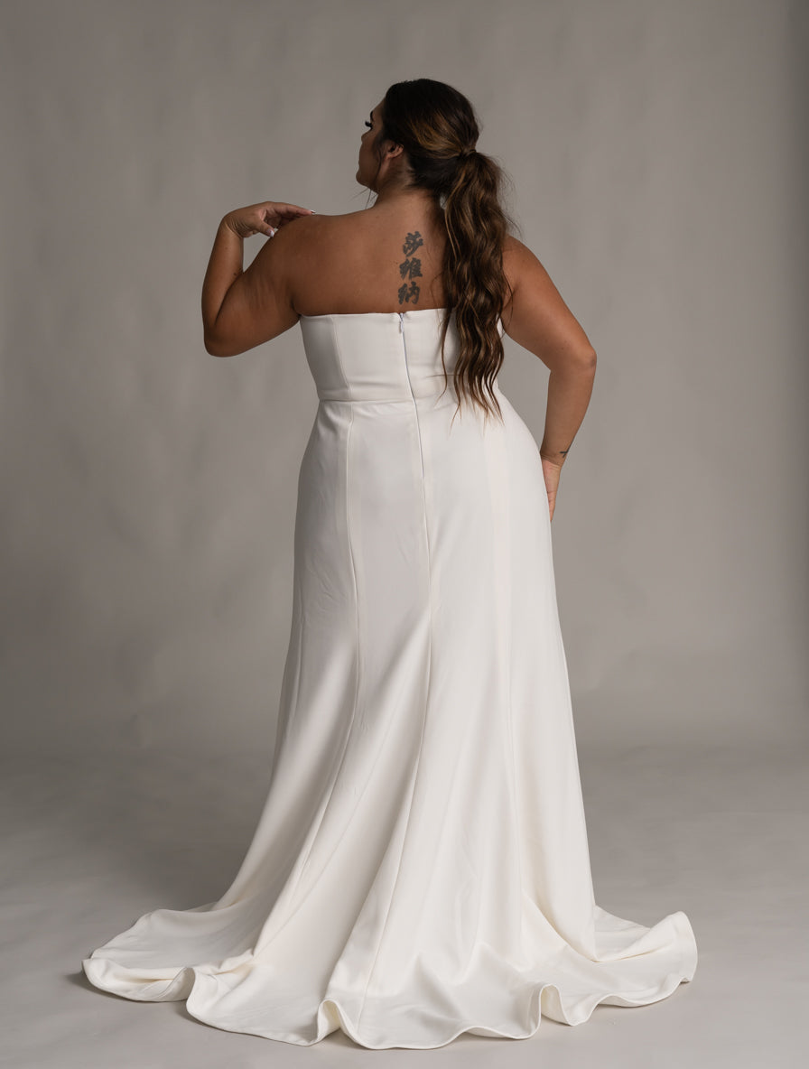 Ilka - Strapless Bridal Gown - Sample